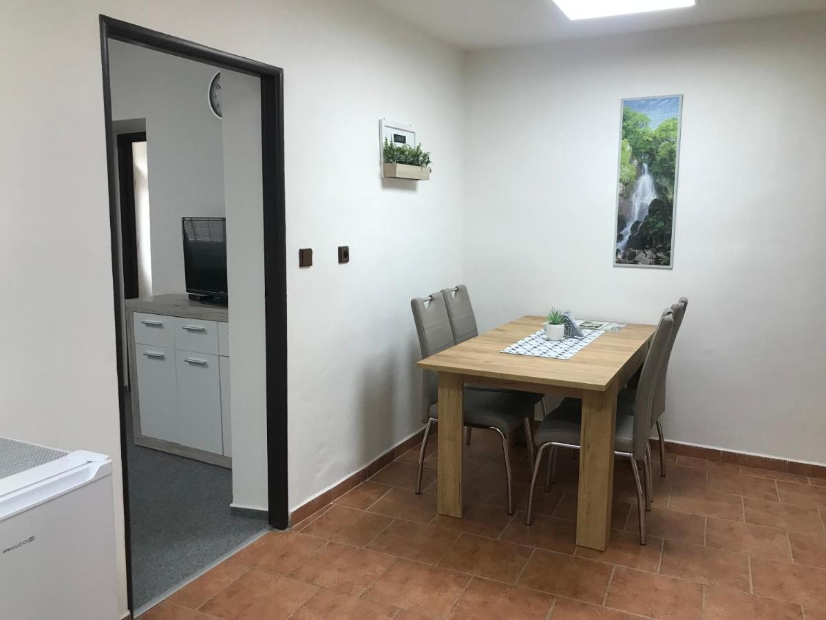 Cyklo-Moto Apartman Lomnice nad Lužnicí Eksteriør bilde